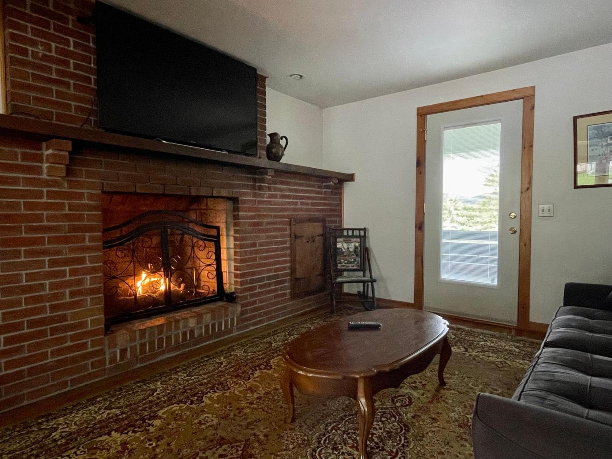 Hill View Motel And Cottages Lake George Luaran gambar