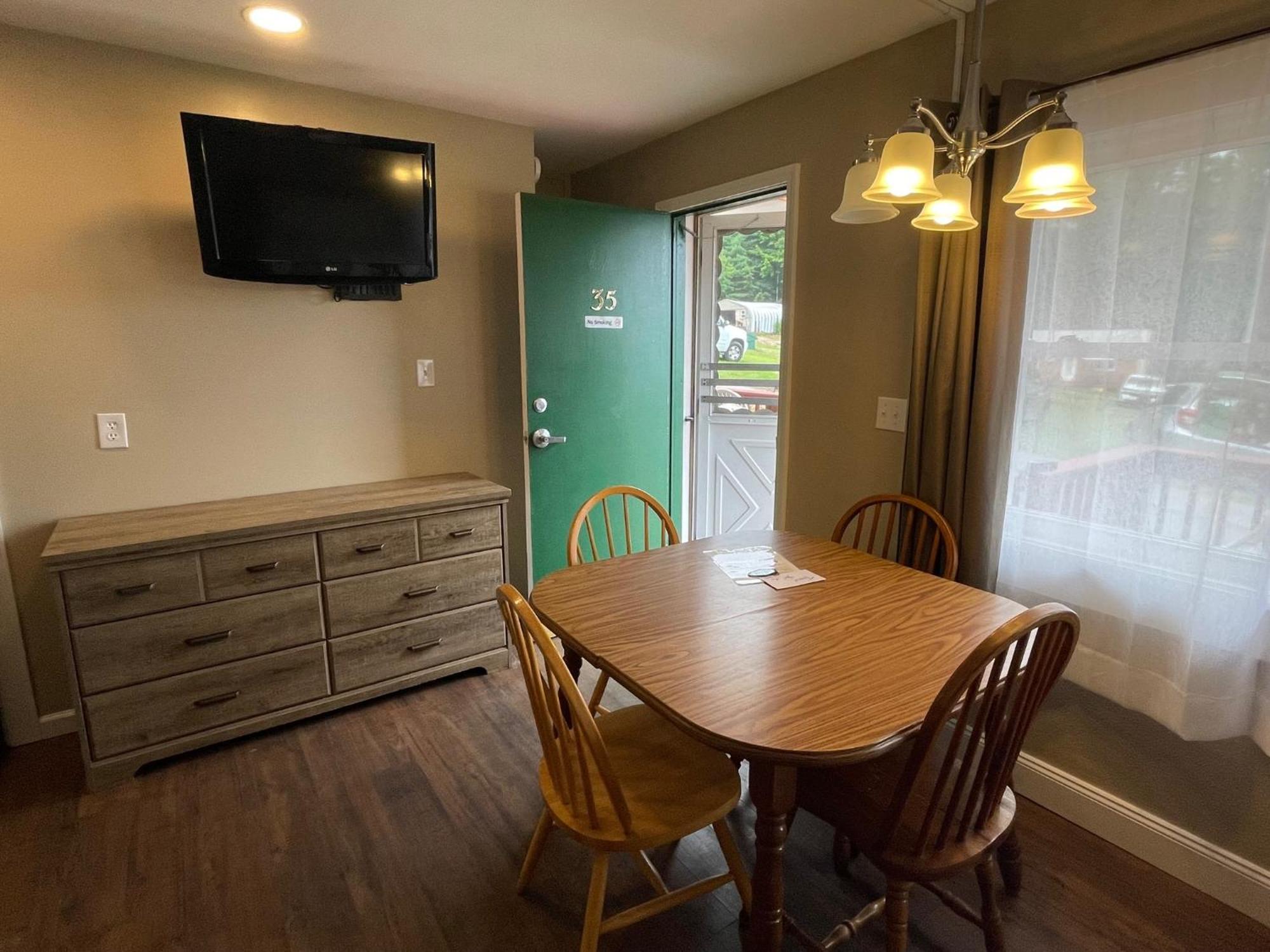 Hill View Motel And Cottages Lake George Luaran gambar