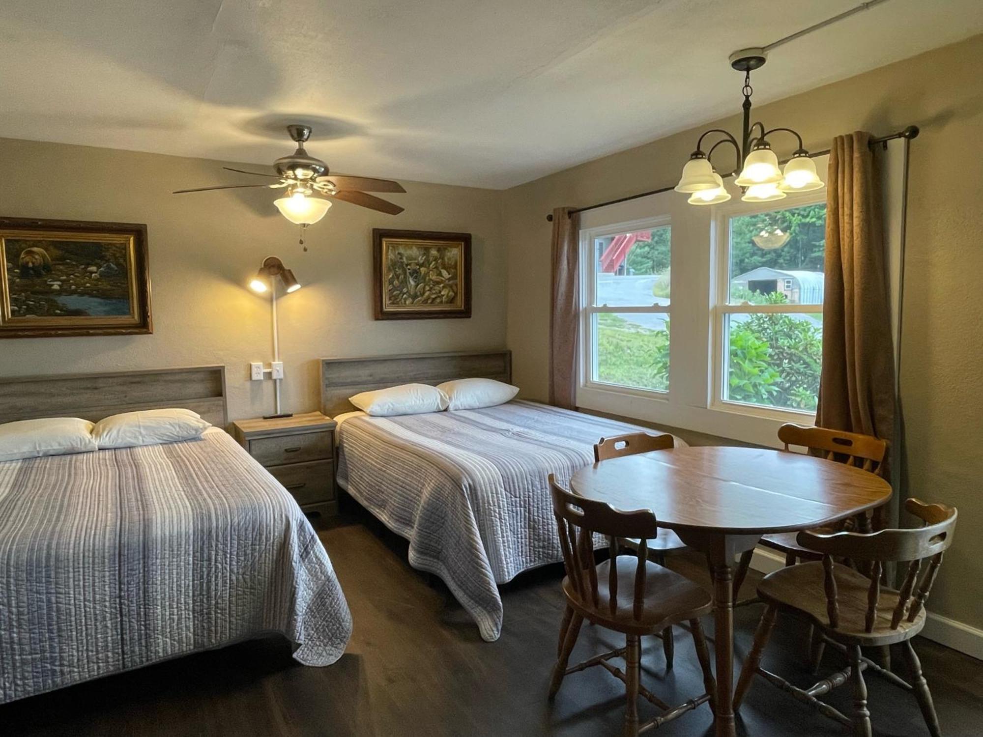 Hill View Motel And Cottages Lake George Bilik gambar